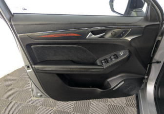 Подержанный автомобиль Haval Jolion 2023 года (19 фото)