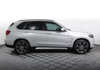 Подержанный автомобиль BMW X5 2016 года (4 фото)