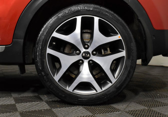 Подержанный автомобиль Kia Sportage 2016 года (9 фото)