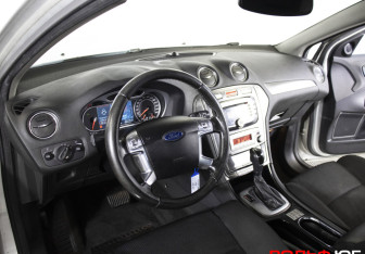 Подержанный автомобиль Ford Mondeo Sedan 2009 года (13 фото)