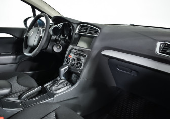 Подержанный автомобиль Citroen C4 Sedan 2019 года (7 фото)