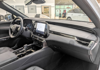 Новый Lexus RX 2025 (9 фото)