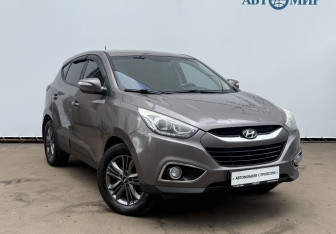 Подержанный автомобиль Hyundai ix35 2015 года (3 фото)