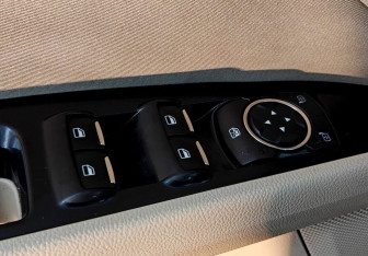 Подержанный автомобиль Ford Fusion (North America) 2015 года (16 фото)