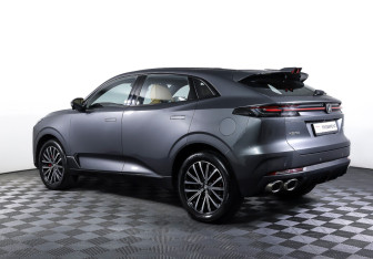 Подержанный автомобиль Changan UNI-K 2023 года (7 фото)