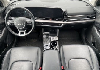 Подержанный автомобиль Kia Sportage 2022 года (10 фото)
