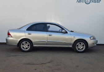 Подержанный автомобиль Nissan Almera Classic 2011 года (4 фото)