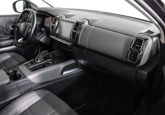 Подержанный автомобиль Citroen C5 Aircross 2019 года (10 фото)