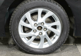 Подержанный автомобиль Toyota Corolla Sedan 2016 года (7 фото)