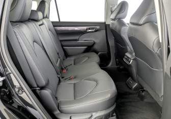 Новый Toyota Highlander 2026 (12 фото)