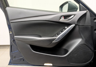 Подержанный автомобиль Mazda 6 Sedan 2016 года (20 фото)