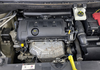 Подержанный автомобиль Peugeot Partner 2017 года (9 фото)