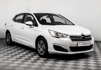 Подержанный автомобиль Citroen C4 Sedan 2014 года (3 фото)