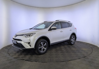 Подержанный автомобиль Toyota RAV4 2018 года (1 фото)