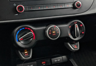 Подержанный автомобиль Kia Rio Hatchback 2021 года (21 фото)