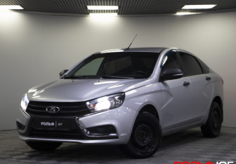 Подержанный автомобиль LADA (ВАЗ) Vesta Sedan 2017 года (19 фото)