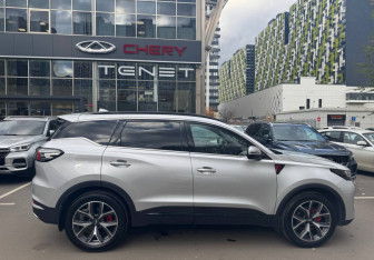 Подержанный автомобиль Chery Tiggo 7 Pro Max 2024 года (4 фото)