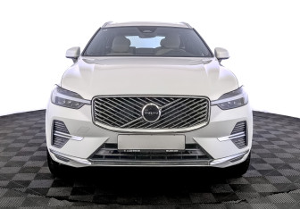 Новый Volvo XC60 2025 (5 фото)