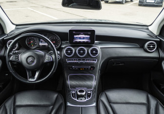 Подержанный автомобиль Mercedes-Benz GLC Coupe 2018 года (13 фото)