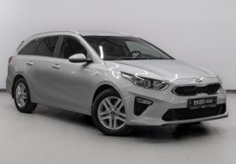 Подержанный автомобиль Kia Ceed Wagon 2021 года (3 фото)
