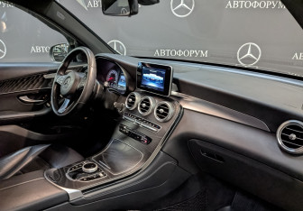 Подержанный автомобиль Mercedes-Benz GLC Coupe 2018 года (13 фото)