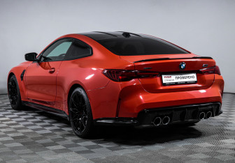 Подержанный автомобиль BMW M4 Coupe 2024 года (7 фото)