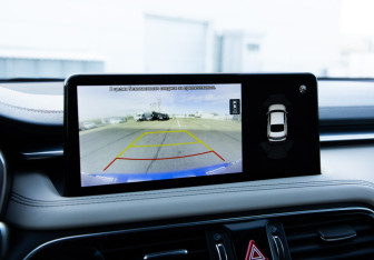 Подержанный автомобиль Genesis G70 2021 года (19 фото)