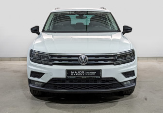 Подержанный автомобиль Volkswagen Tiguan 2019 года (2 фото)