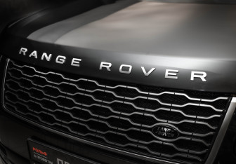 Подержанный автомобиль Land Rover Range Rover 2021 года (28 фото)