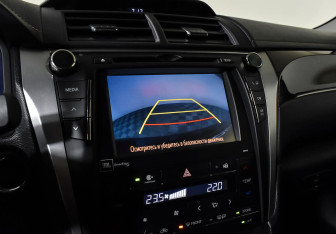 Подержанный автомобиль Toyota Camry Sedan 2016 года (14 фото)