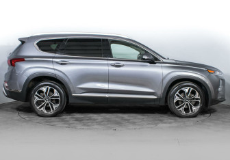 Подержанный автомобиль Hyundai Santa Fe 2018 года (4 фото)