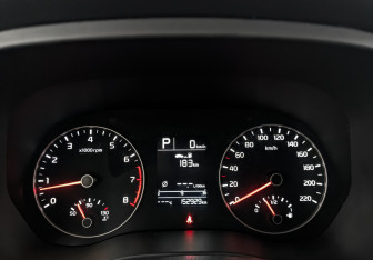 Подержанный автомобиль Kia Rio Hatchback 2021 года (15 фото)