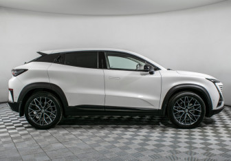 Подержанный автомобиль Changan UNI-T 2024 года (4 фото)