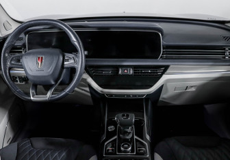 Подержанный автомобиль Hongqi HS5 2023 года (12 фото)