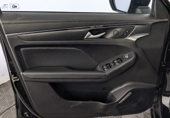 Подержанный автомобиль Haval Jolion 2023 года (19 фото)