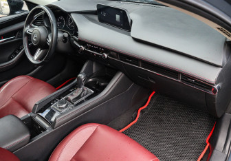 Подержанный автомобиль Mazda 3 Sedan 2022 года (7 фото)