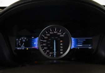 Подержанный автомобиль Ford Explorer 2012 года (12 фото)