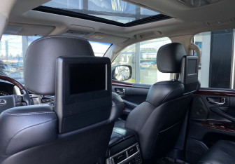 Подержанный автомобиль Lexus LX 2014 года (29 фото)