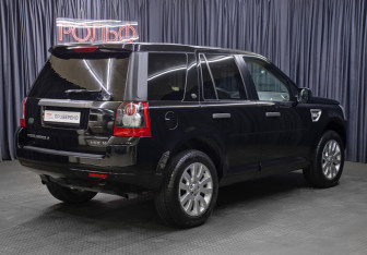 Подержанный автомобиль Land Rover Freelander 2010 года (5 фото)