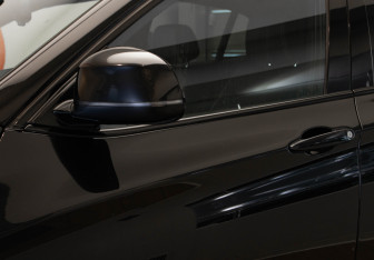 Подержанный автомобиль BMW X4 2015 года (40 фото)