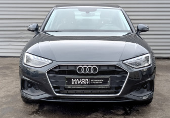 Подержанный автомобиль Audi A4 Sedan 2022 года (2 фото)