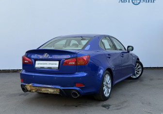 Подержанный автомобиль Lexus IS Sedan 2008 года (5 фото)