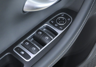 Подержанный автомобиль Chery Arrizo 8 2024 года (17 фото)