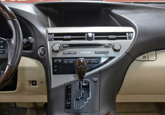 Подержанный автомобиль Lexus RX 2015 года (15 фото)