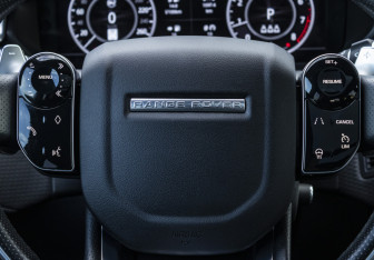 Подержанный автомобиль Land Rover Range Rover Velar 2020 года (13 фото)