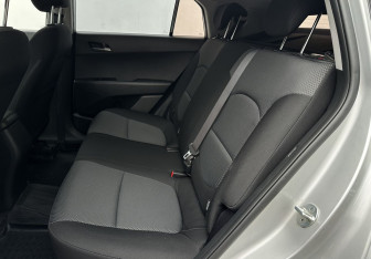 Подержанный автомобиль Hyundai Creta 2018 года (10 фото)