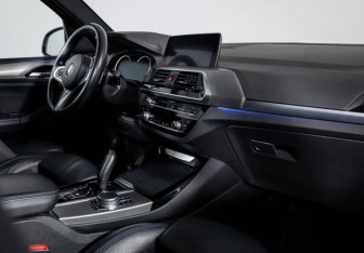 Подержанный автомобиль BMW X3 2018 года (9 фото)