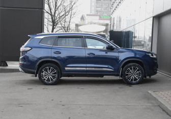 Подержанный автомобиль Chery Tiggo 8 Pro e+ 2023 года (4 фото)