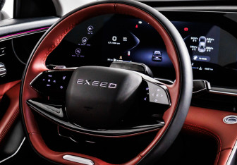 Подержанный автомобиль Exeed RX 2023 года (18 фото)