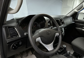 Подержанный автомобиль УАЗ Patriot 2023 года (18 фото)